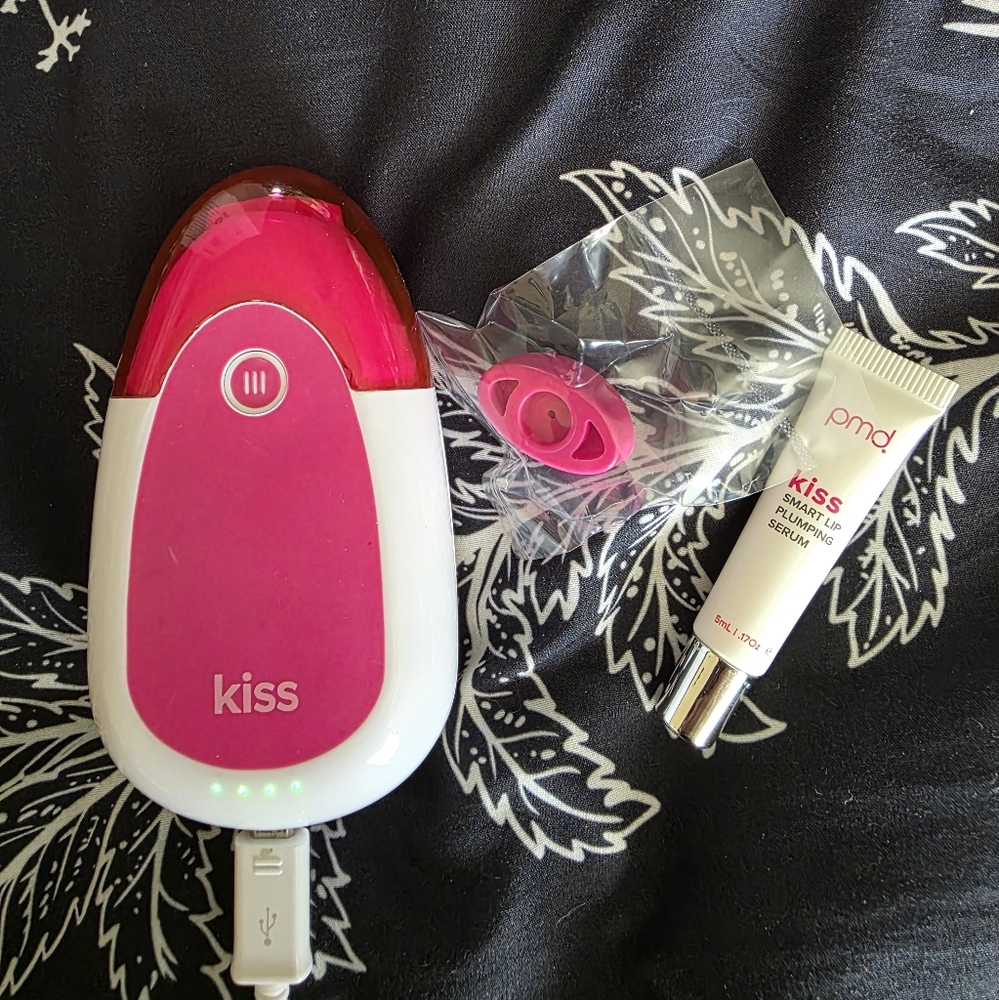 PMD Kiss Lip Plumping System in Pink